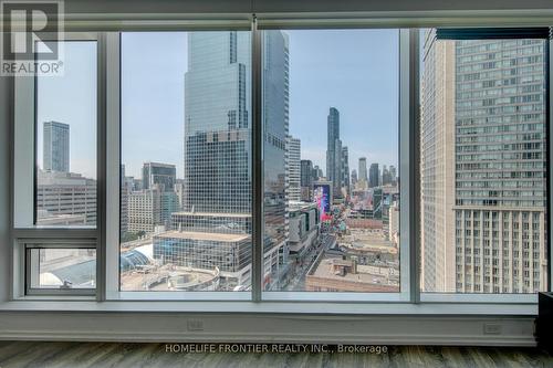 1513 - 197 Yonge Street, Toronto, ON - Indoor Photo Showing Other Room