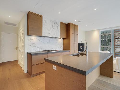 205-1916 Oak Bay Ave, Victoria, BC - Indoor Photo Showing Kitchen With Double Sink