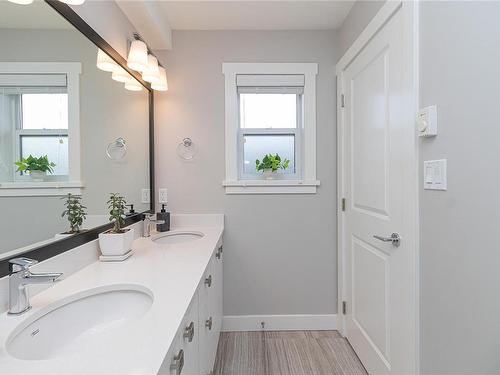 3439 Turnstone Dr, Langford, BC - Indoor Photo Showing Bathroom