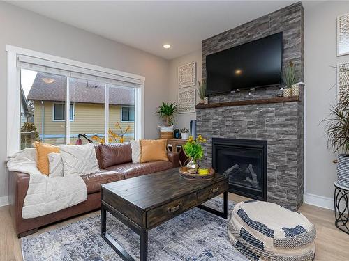 3439 Turnstone Dr, Langford, BC - Indoor Photo Showing Living Room With Fireplace