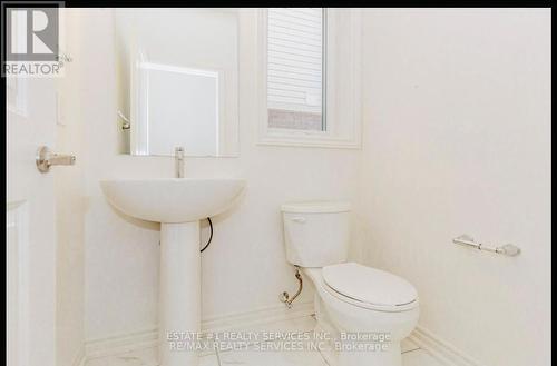 30 Povey Rd Drive, Centre Wellington, ON - Indoor Photo Showing Bathroom