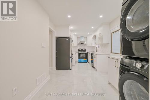 31 Histon Crescent, Brampton, ON - Indoor Photo Showing Laundry Room