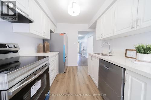 39 - 1230 Kirstie Court, Oakville, ON - Indoor Photo Showing Kitchen With Double Sink