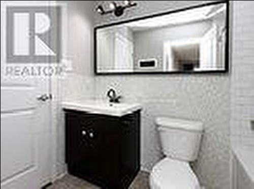 121 Bleasdale Avenue, Brampton, ON - Indoor Photo Showing Bathroom