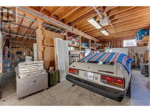 6534 Apollo Road, Vernon, BC - Indoor Photo Showing Garage