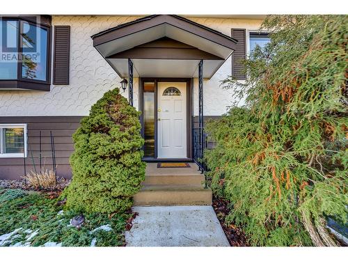 6534 Apollo Road, Vernon, BC - Outdoor