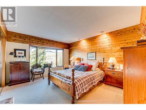 6534 Apollo Road, Vernon, BC - Indoor Photo Showing Bedroom