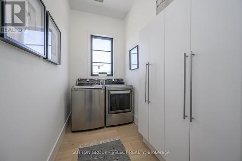 185 Commissioners Road E, London, ON - Indoor Photo Showing Laundry Room