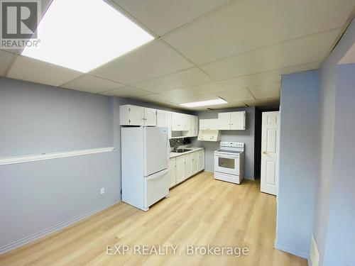 Lower - 306 Edgehill Drive, Barrie, ON - Indoor Photo Showing Kitchen