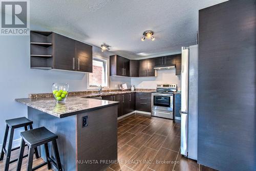 18 - 3560 Singleton Avenue, London, ON - Indoor Photo Showing Kitchen With Double Sink With Upgraded Kitchen