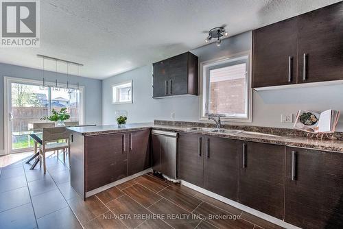 18 - 3560 Singleton Avenue, London, ON - Indoor Photo Showing Kitchen With Double Sink