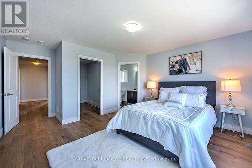 18 - 3560 Singleton Avenue, London, ON - Indoor Photo Showing Bedroom