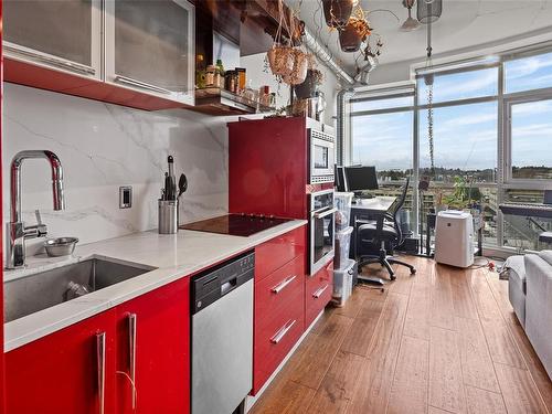 814-1029 View St, Victoria, BC - Indoor Photo Showing Kitchen