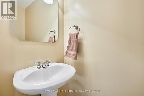 1843 Arrowgrass Way, Ottawa, ON - Indoor Photo Showing Bathroom