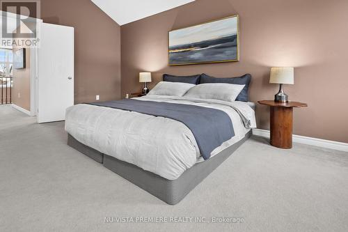 1372 Pleasantview Drive, London, ON - Indoor Photo Showing Bedroom