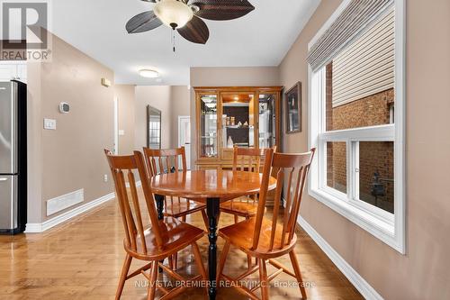 1372 Pleasantview Drive, London, ON - Indoor Photo Showing Dining Room