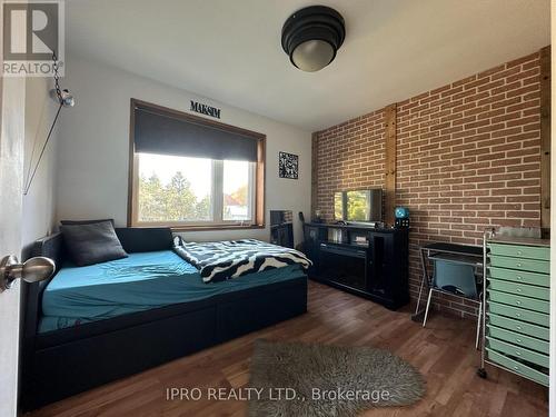 2607 Norman Road, Hamilton, ON - Indoor Photo Showing Bedroom