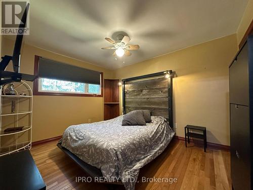 2607 Norman Road, Hamilton, ON - Indoor Photo Showing Bedroom