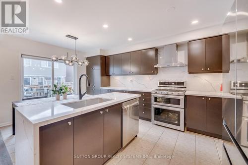 299 Mortimer Crescent, Milton, ON - Indoor Photo Showing Kitchen With Upgraded Kitchen