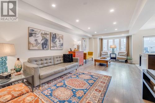 299 Mortimer Crescent, Milton, ON - Indoor Photo Showing Living Room