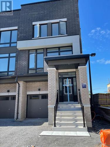 788 Heathrow Path, Oshawa, ON - Outdoor With Facade