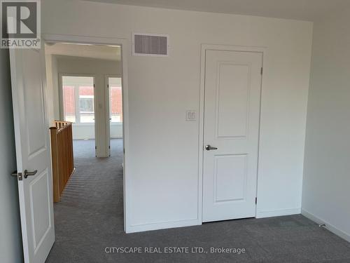 788 Heathrow Path, Oshawa, ON - Indoor Photo Showing Other Room