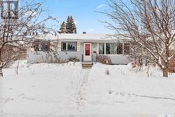 2506 EWART AVENUE  Saskatoon, SK S7J 1Y8