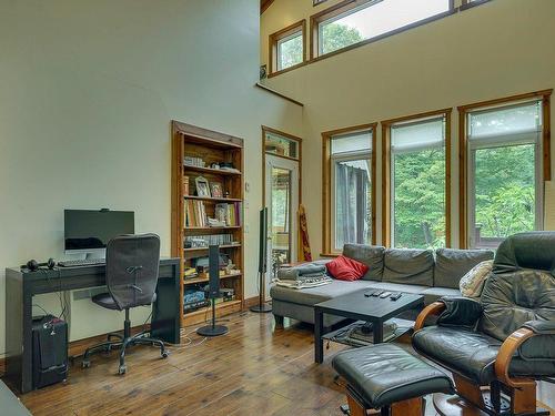 Salle familiale - 1331 Rue Centrale, Prévost, QC - Indoor Photo Showing Living Room