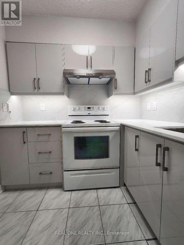 2430 - 33 Harbour Square, Toronto, ON - Indoor Photo Showing Kitchen