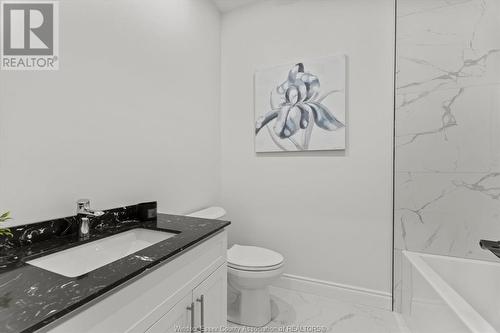 4782 Montgomery Drive Unit# A, Lasalle, ON - Indoor Photo Showing Bathroom