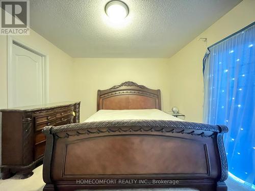 10397 Woodbine Avenue, Markham, ON - Indoor Photo Showing Bedroom