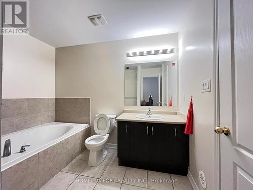 10397 Woodbine Avenue, Markham, ON - Indoor Photo Showing Bathroom