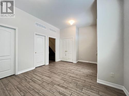 10397 Woodbine Avenue, Markham, ON - Indoor Photo Showing Other Room