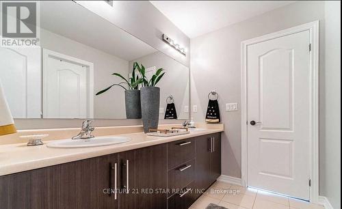 19 Durango Drive, Brampton, ON - Indoor Photo Showing Bathroom