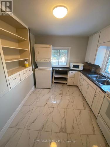 323 Queen Street E, Halton Hills, ON - Indoor Photo Showing Laundry Room