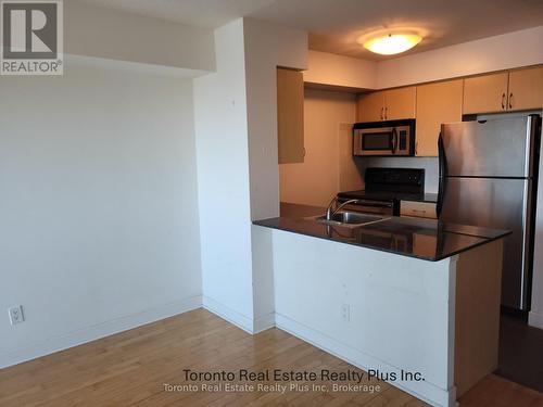 907 - 35 Bales Avenue, Toronto, ON - Indoor Photo Showing Kitchen With Double Sink