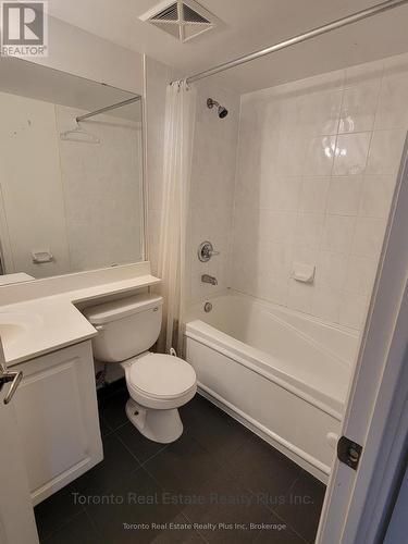 907 - 35 Bales Avenue, Toronto, ON - Indoor Photo Showing Bathroom