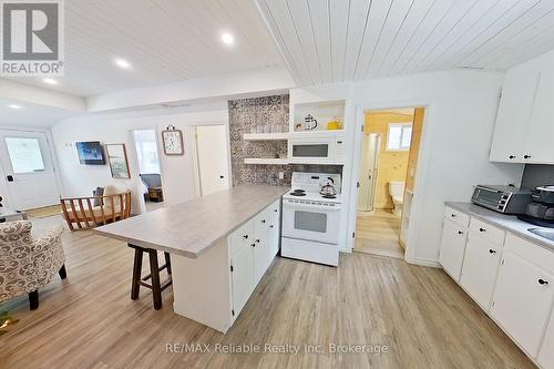 20 Tuyll Street, Bluewater (Bayfield), ON - Indoor Photo Showing Bedroom