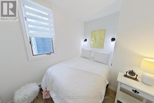 20 Tuyll Street, Bluewater (Bayfield), ON - Indoor Photo Showing Bedroom