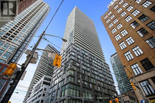 602 - 101 Peter Street, Toronto, ON - Outdoor With Facade