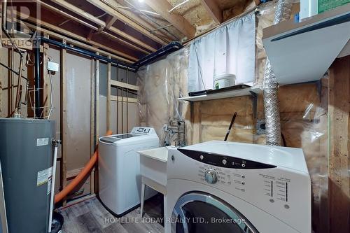 29 Wellington Avenue E, Oshawa, ON - Indoor Photo Showing Laundry Room