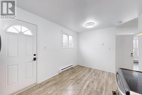 29 Wellington Avenue E, Oshawa, ON - Indoor Photo Showing Other Room