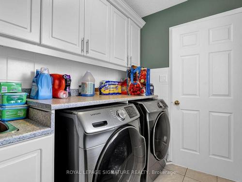 3218 Britannia Rd W, Mississauga, ON - Indoor Photo Showing Laundry Room