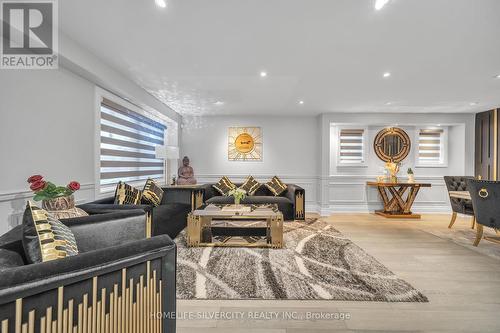 13 Rattlesnake Road W, Brampton, ON - Indoor Photo Showing Living Room