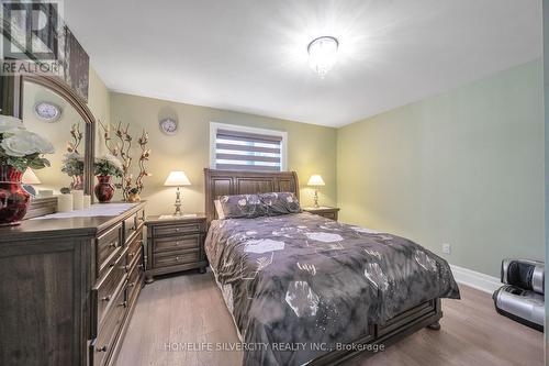 13 Rattlesnake Road W, Brampton, ON - Indoor Photo Showing Bedroom