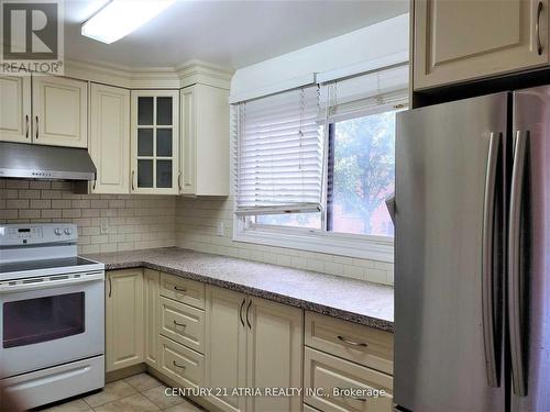 148 Song Meadoway, Toronto, ON - Indoor Photo Showing Kitchen