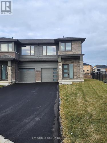 102 West Creek Court, Welland, ON - Outdoor With Facade