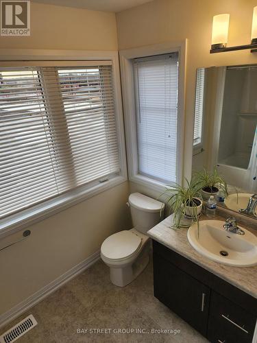 102 West Creek Court, Welland, ON - Indoor Photo Showing Bathroom