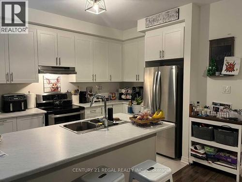 51 Martin Trail, New Tecumseth, ON - Indoor Photo Showing Kitchen With Double Sink