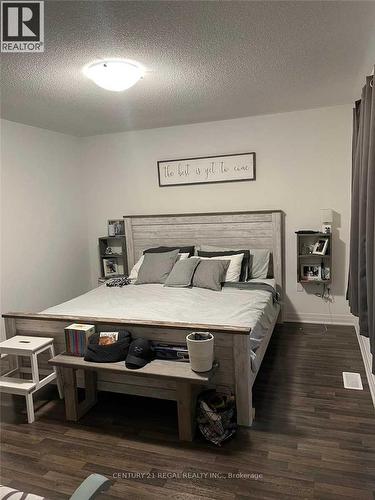 51 Martin Trail, New Tecumseth, ON - Indoor Photo Showing Bedroom